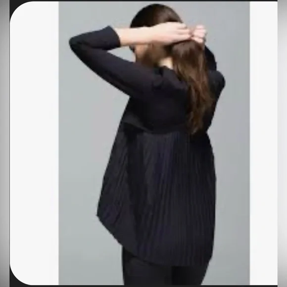 lululemon Pleat to Street Long Sleeve Top Black Size 6 - Picture 2 of 9